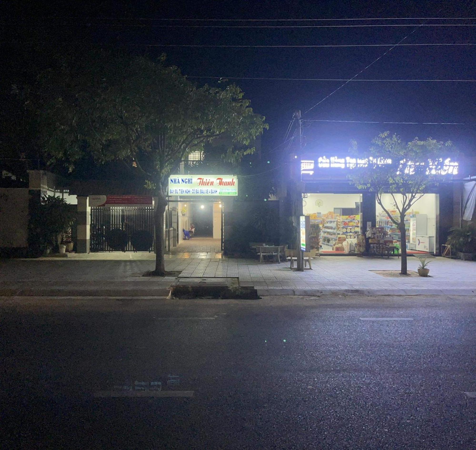 Nha Nghi Thien Thanh 隆海 外观 照片